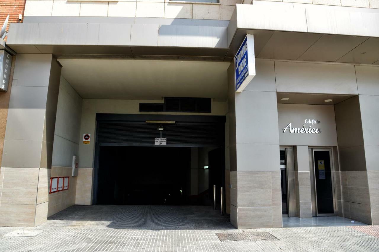 Wonderstays Apartamentos La Estacion 马拉加 外观 照片